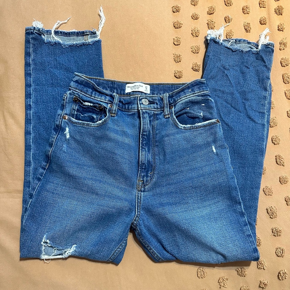 Size 27 (4R) Abercrombie jeans